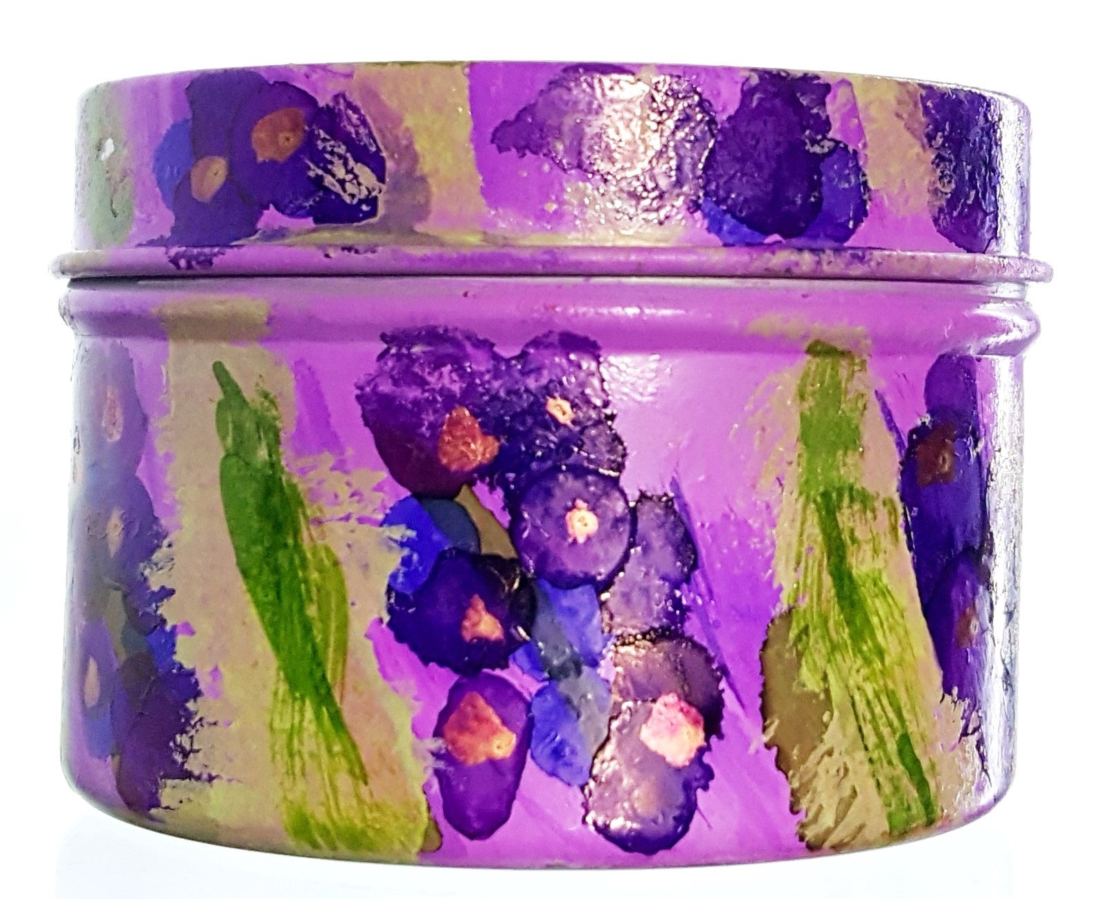 Buy Blossom to Bath Lavender Mint Handpainted Soy Wax Candle from Flowersong Soap Studio.  Enjoy one of a kind décor and fill the air with a charming fragrance that lasts for hours  A cheerfully relaxing combination of lavender and peppermint.